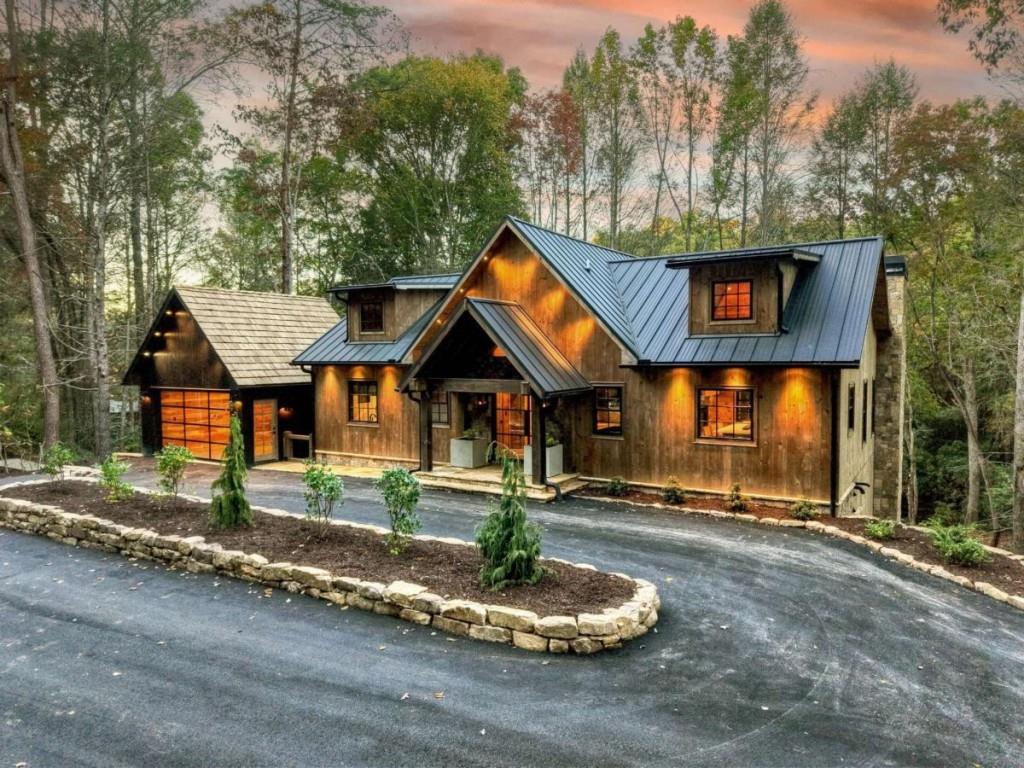 340 Hemlock Trail