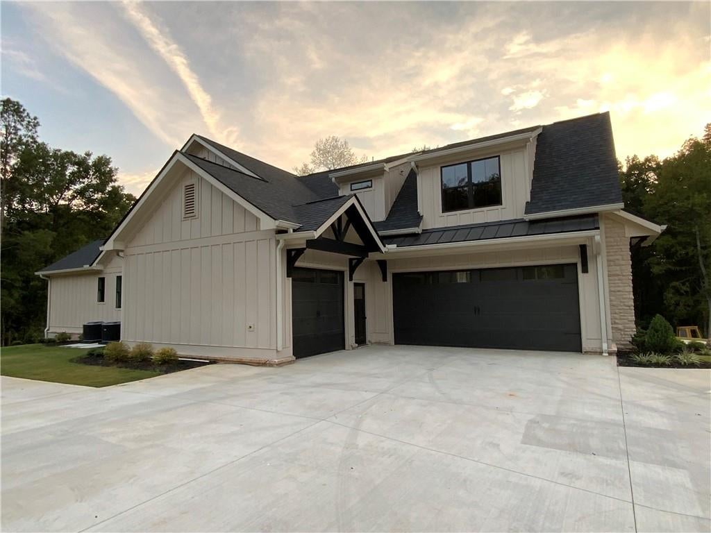 2468 Rockbridge Road NW