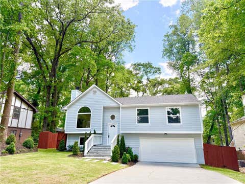 Homes For Sale - 8399 Lake Drive<br/> Dekalb County, Snellville, GA 30039