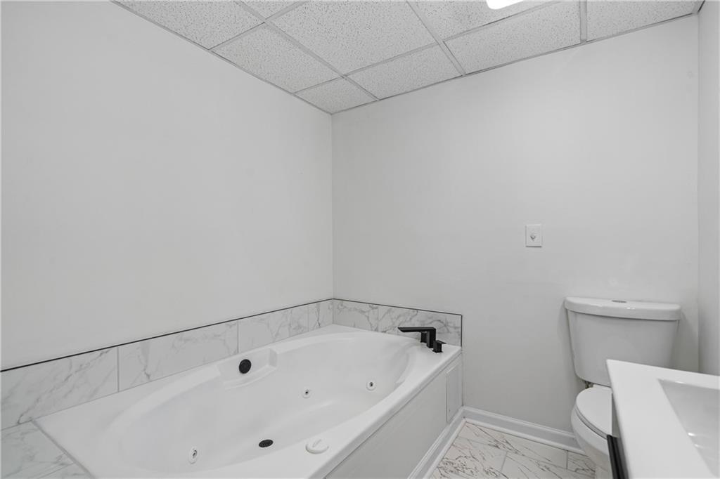 1612 Sky Crest Drive, Lithia Springs, Georgia image 35