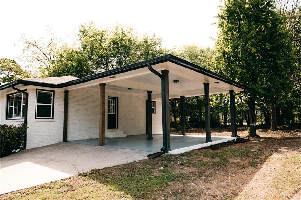 19 S Central Avenue SE