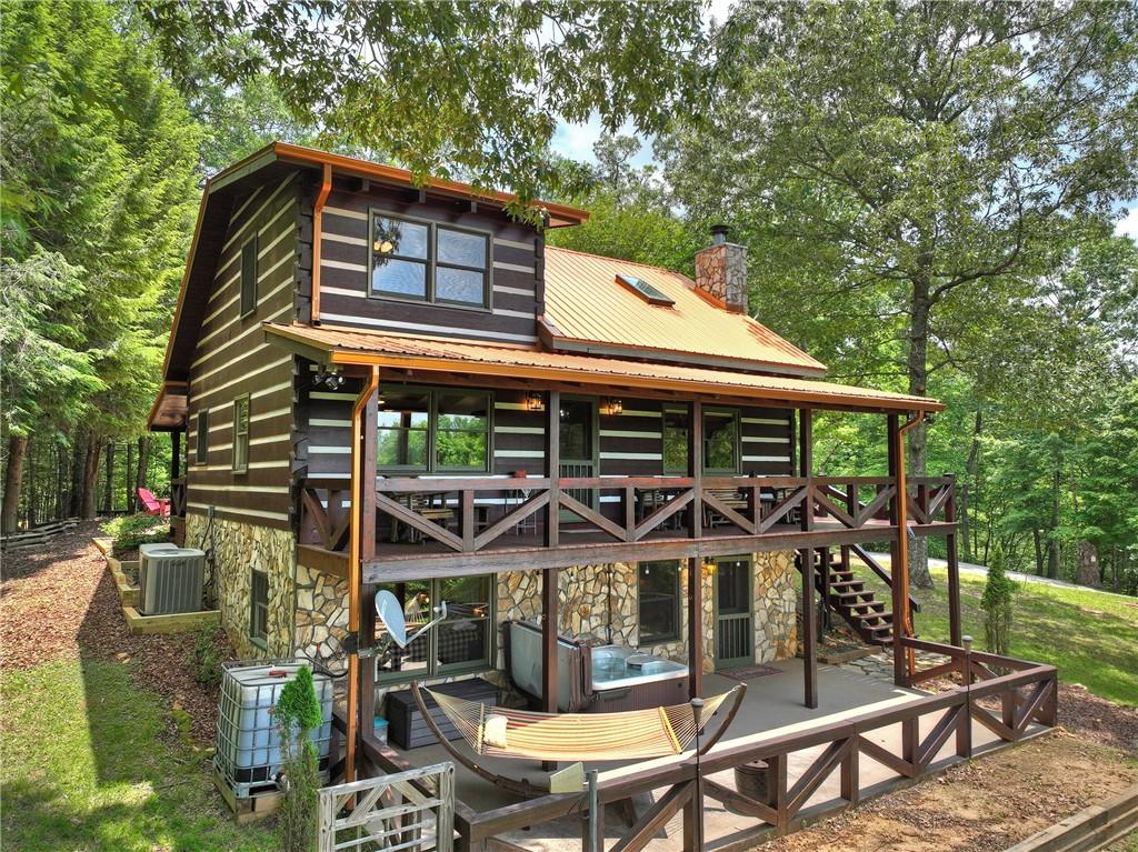 212 Dogpatch Lane