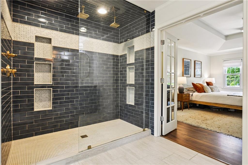 Chimney Lakes - Residential