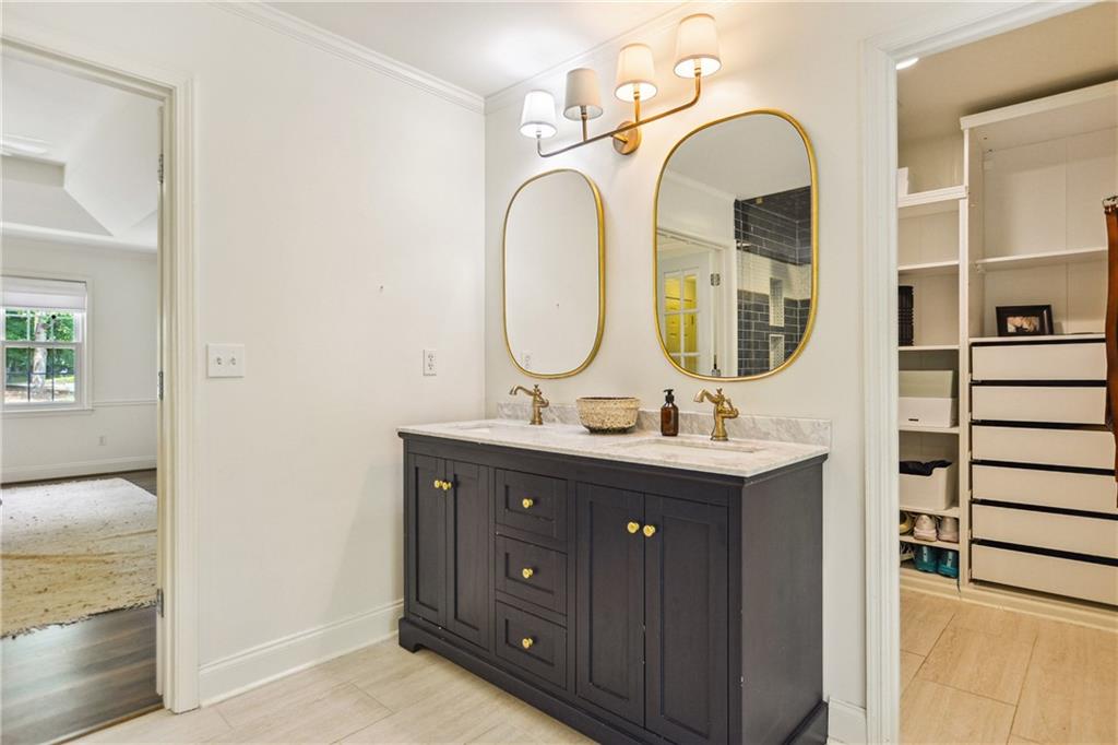 Chimney Lakes - Residential