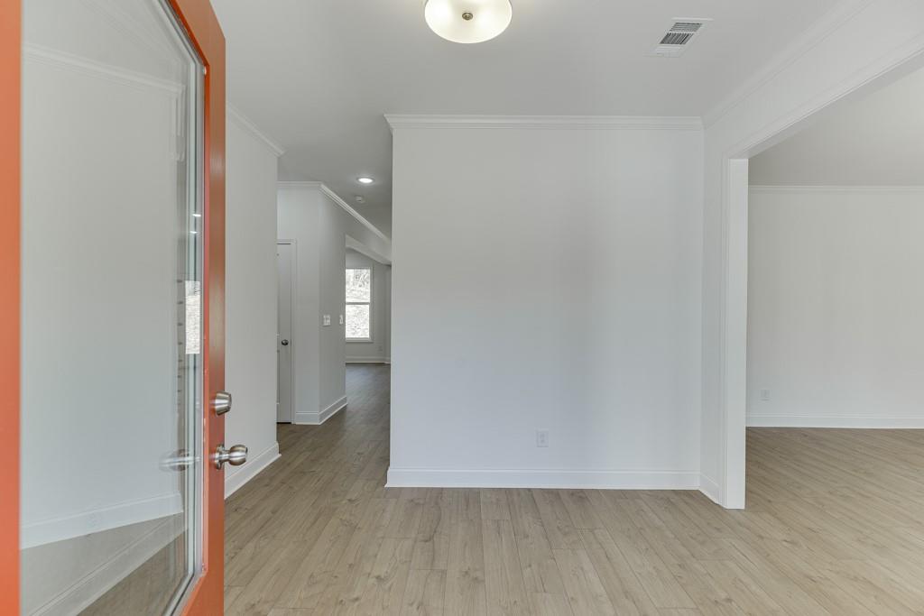 979 Lakeview