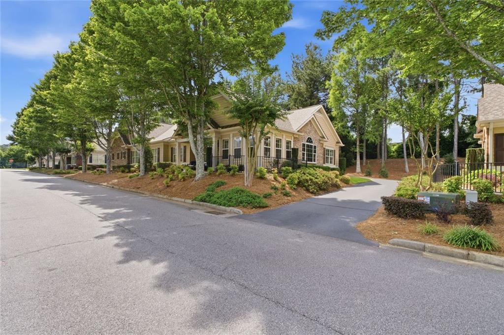 1035 Brook Knoll Lane