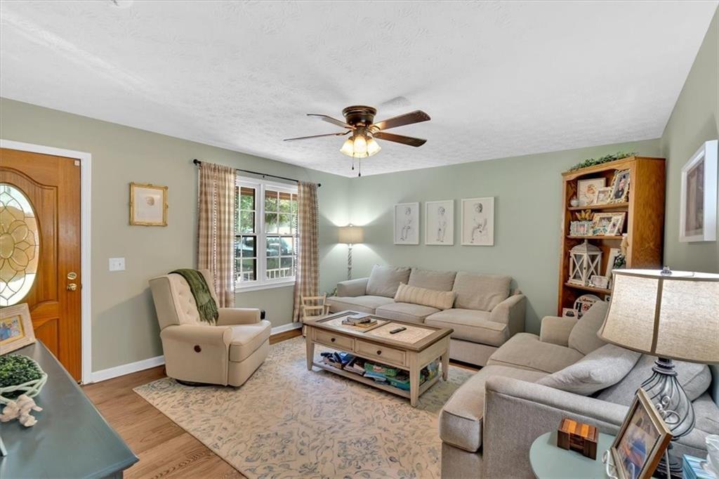 1277 Abrams Road SE