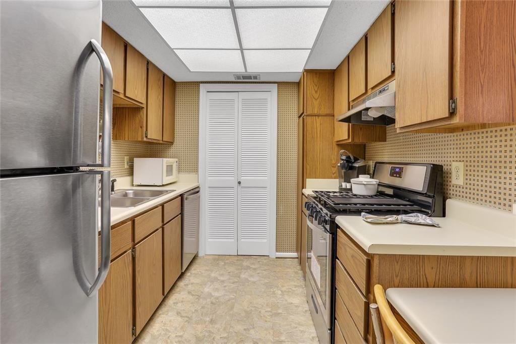 3445 Ivys Walk