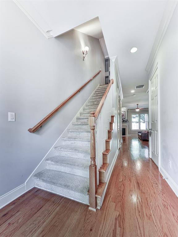 5605 Waters Edge Trail, Roswell, Georgia image 6