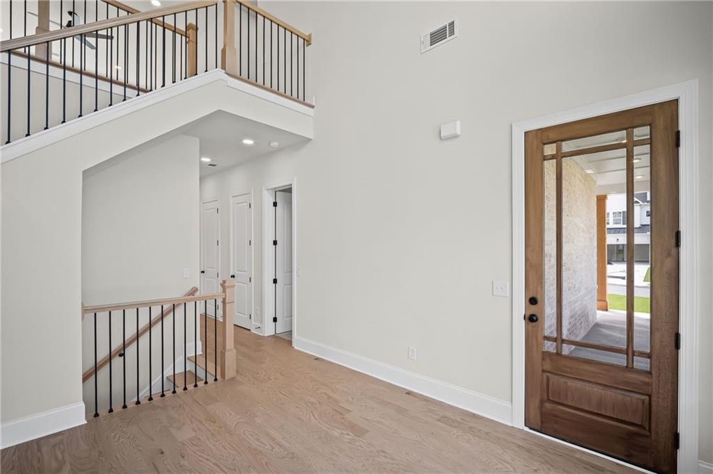 5535 Moreview Way