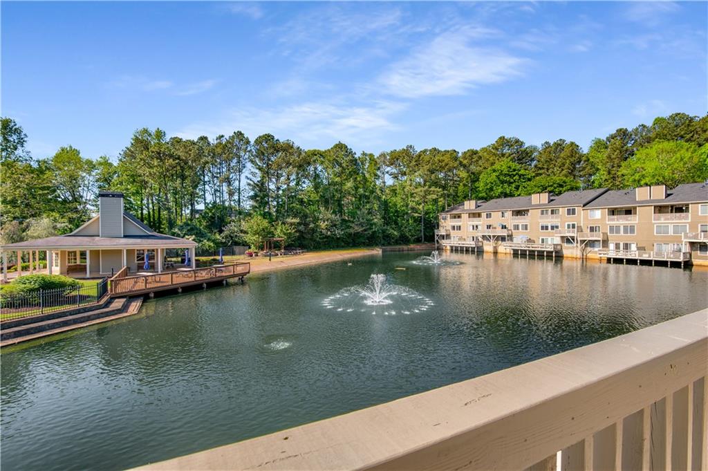 27 Lakes Edge Drive SE