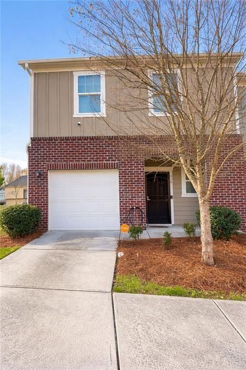 Townhouse For Sale - 1626 Larkspur Trail<br/> Conyers, GA 30012