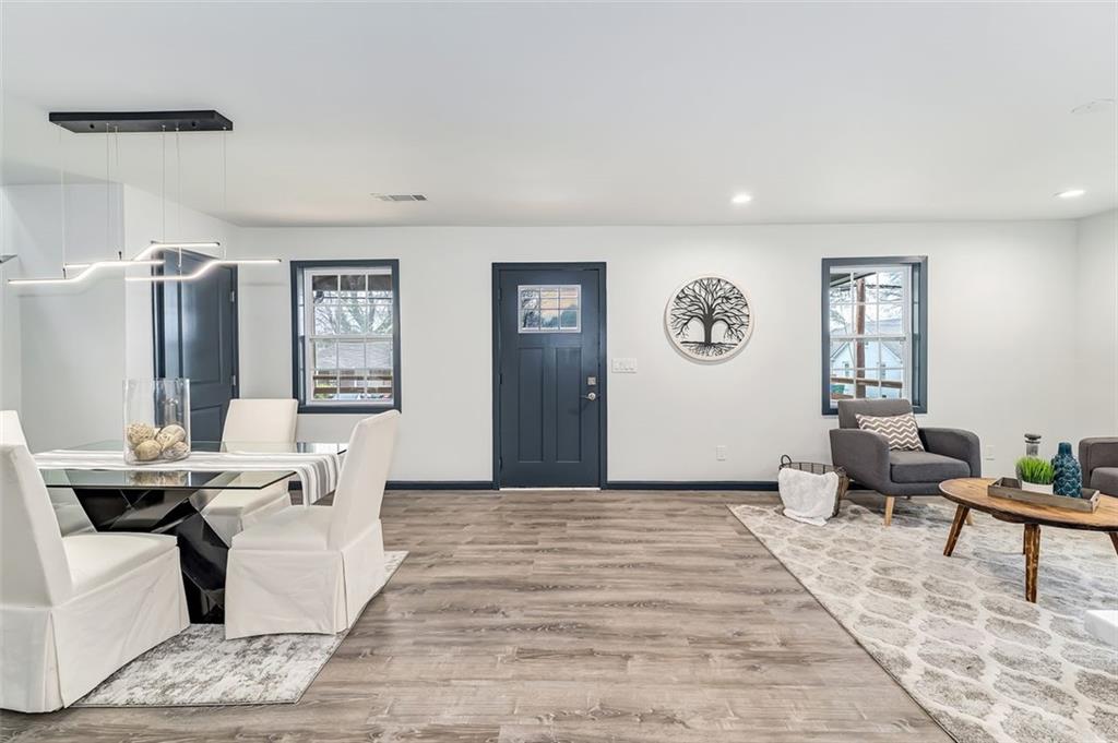2447 LYNN IRIS Drive