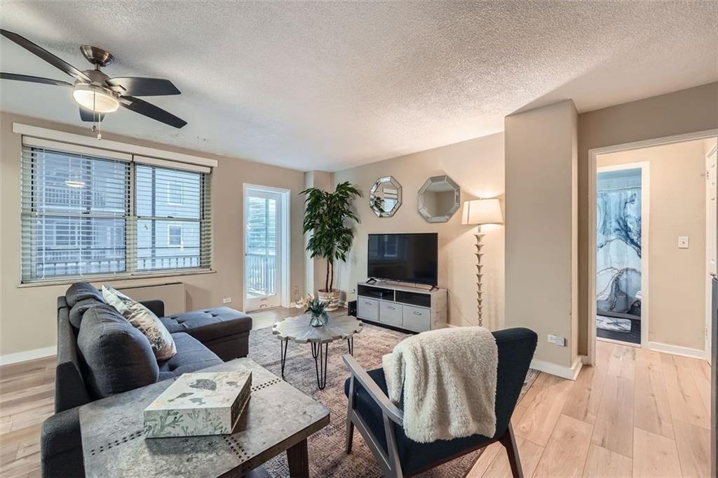 300 W Peachtree Street 12A