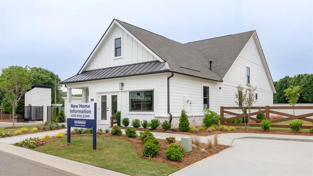 Photo of 1850 Butterfly Way, Marietta, GA 30066 (MLS # 7729083)