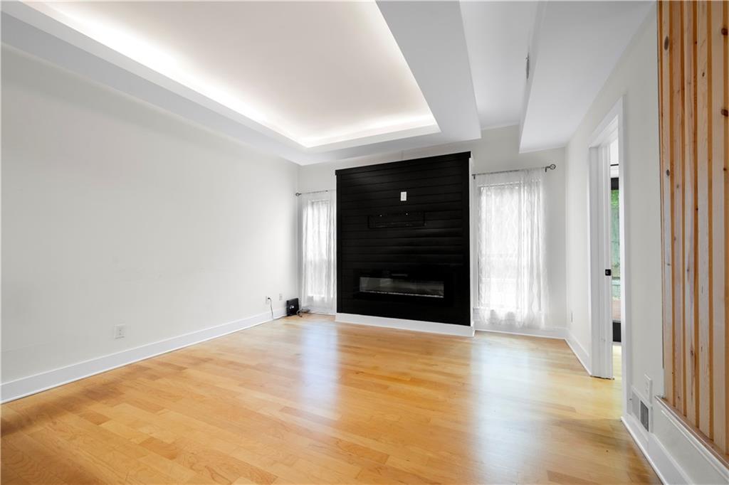 VARIATIONS - Residential