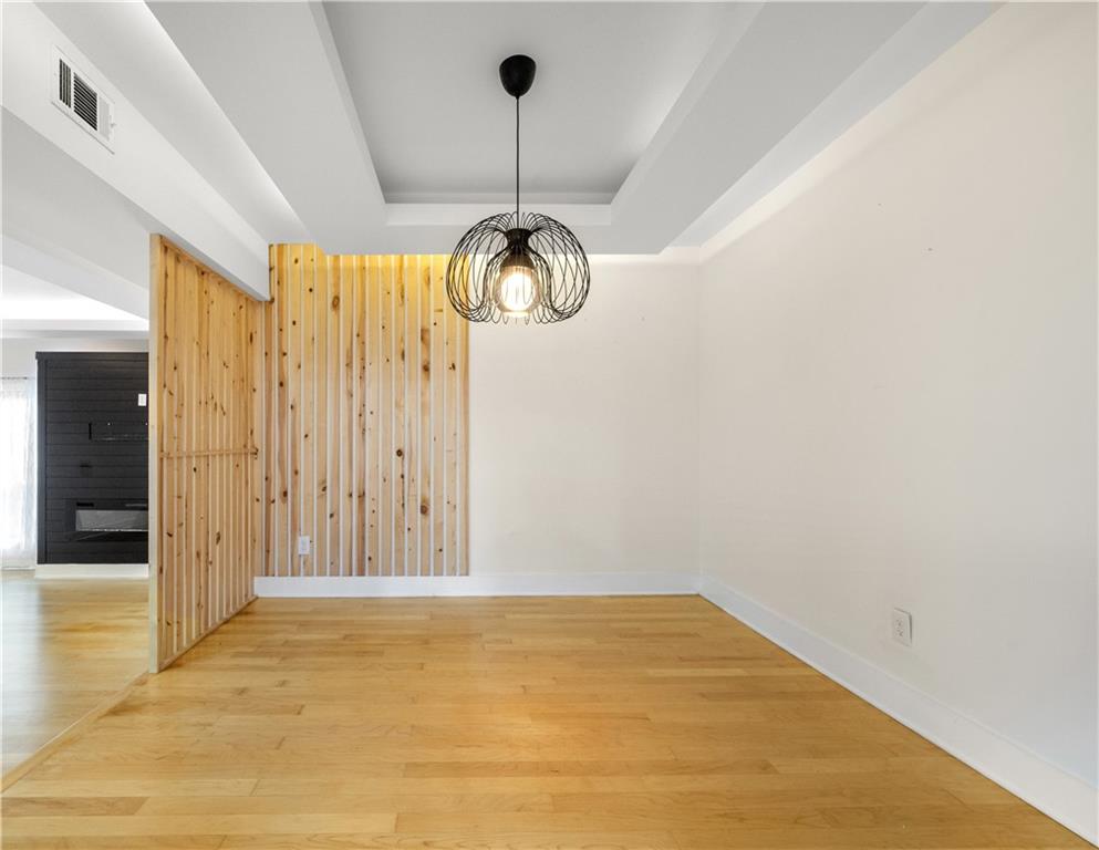 VARIATIONS - Residential