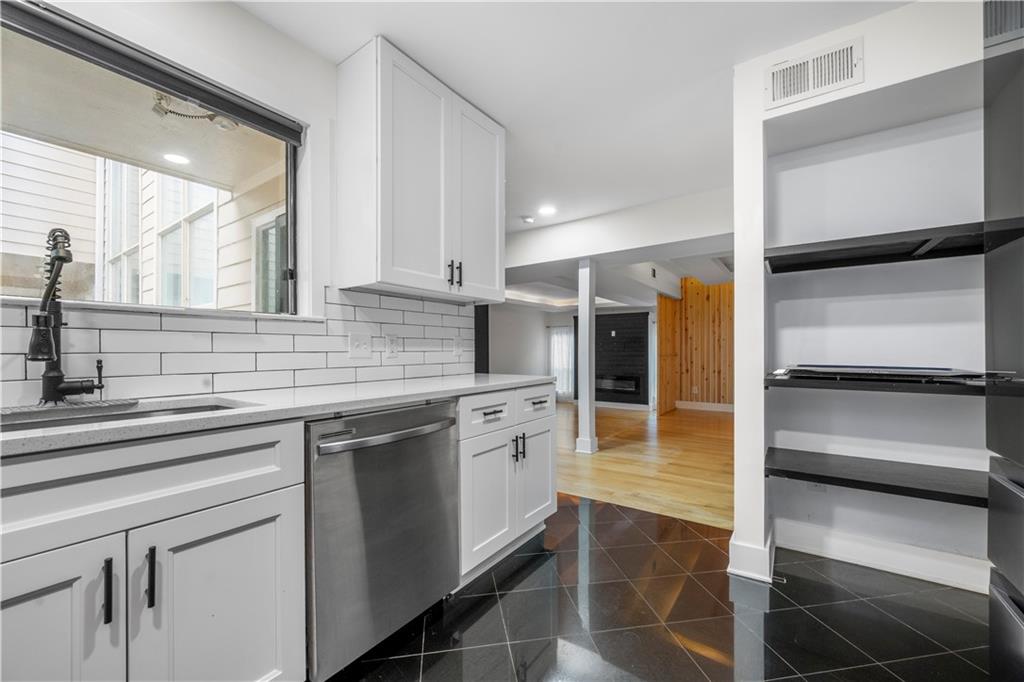 VARIATIONS - Residential