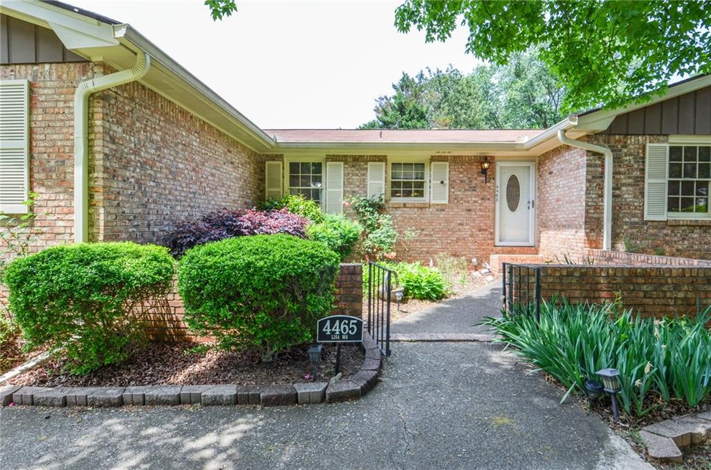 4465 Lisa Way NW
