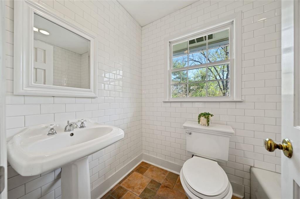 5073 Sirron Court, Dunwoody, Georgia image 29