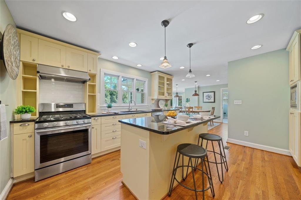 5073 Sirron Court, Dunwoody, Georgia image 6