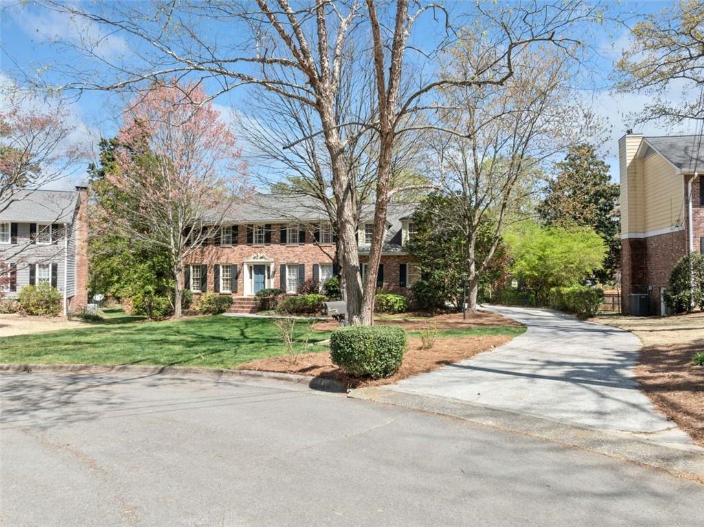 5073 Sirron Court, Dunwoody, Georgia image 3