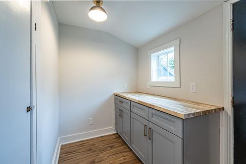 listing image 52
