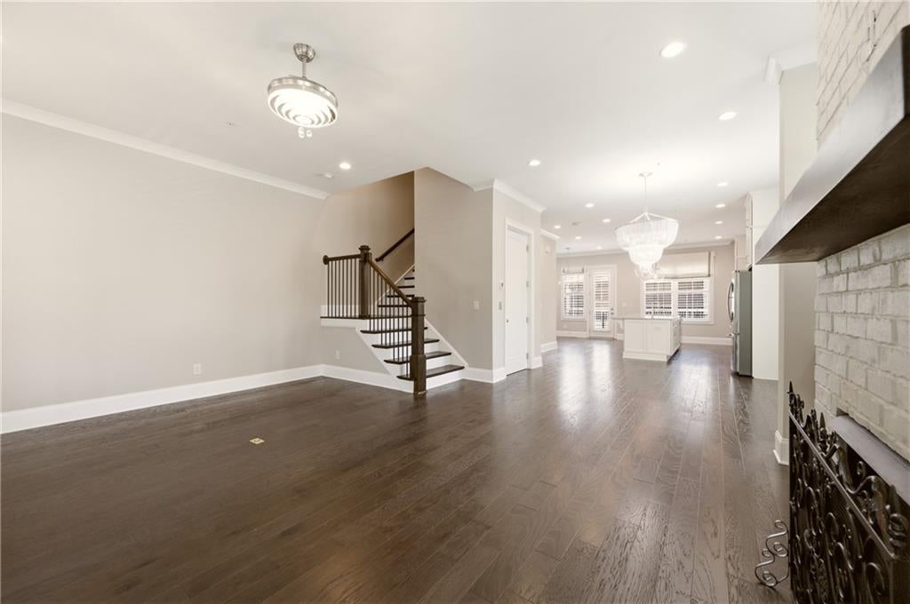 170 Cole Street NE 3