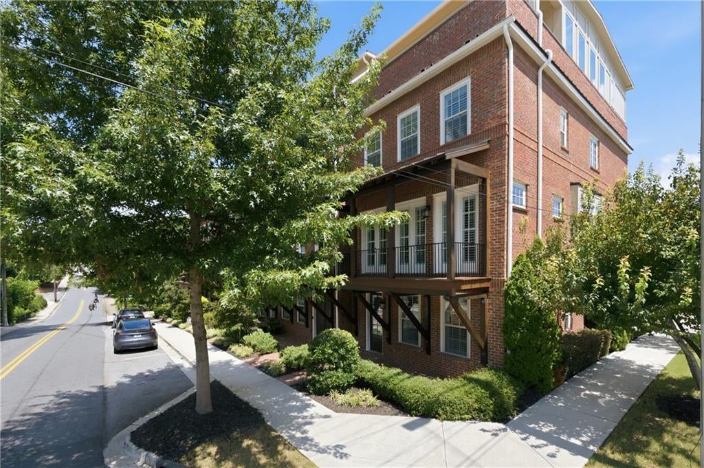 170 Cole Street NE 3