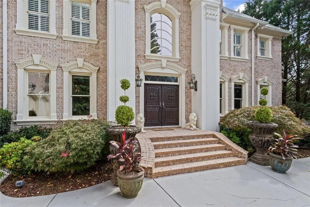 Alpharetta, Georgia 30005, United States, 6 Bedrooms Bedrooms, ,9 BathroomsBathrooms,Residential,Active,189176