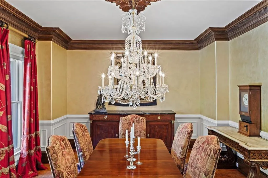 Alpharetta, Georgia 30005, United States, 6 Bedrooms Bedrooms, ,9 BathroomsBathrooms,Residential,Active,189176