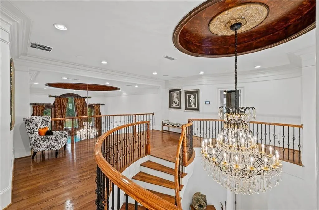 Alpharetta, Georgia 30005, United States, 6 Bedrooms Bedrooms, ,9 BathroomsBathrooms,Residential,Active,189176