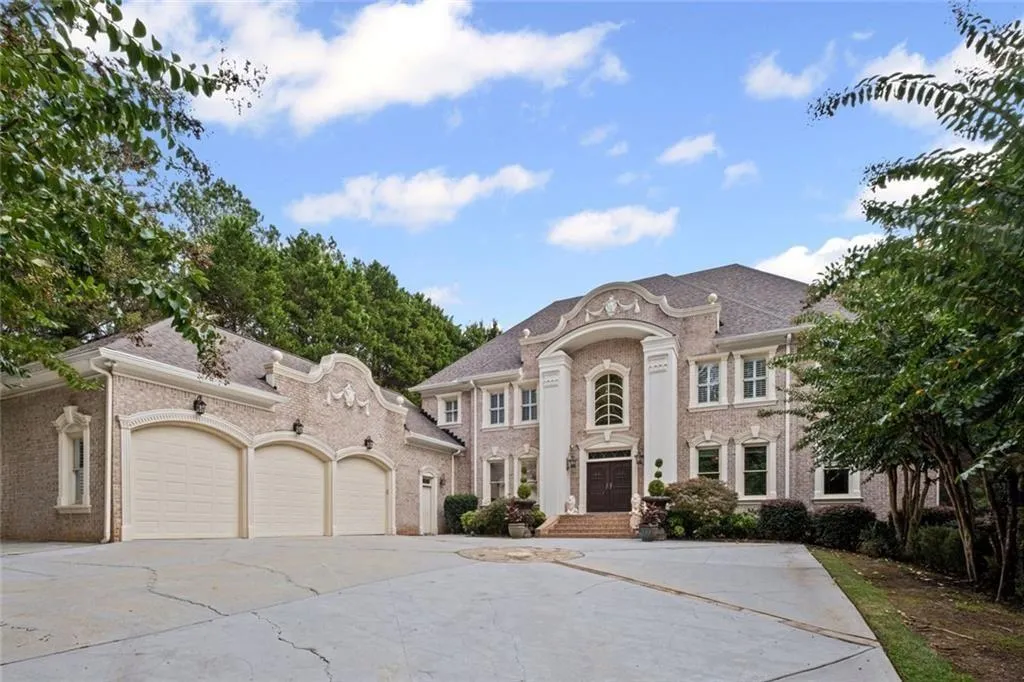 Alpharetta, Georgia 30005, United States, 6 Bedrooms Bedrooms, ,9 BathroomsBathrooms,Residential,Active,189176