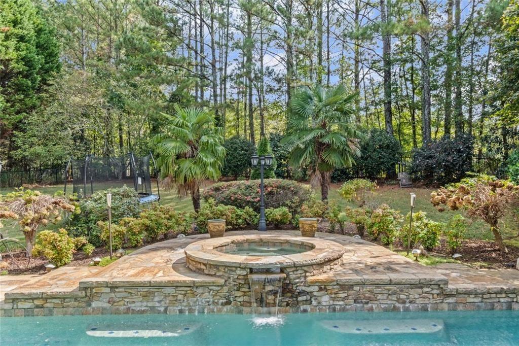 WINDWARD - Residential