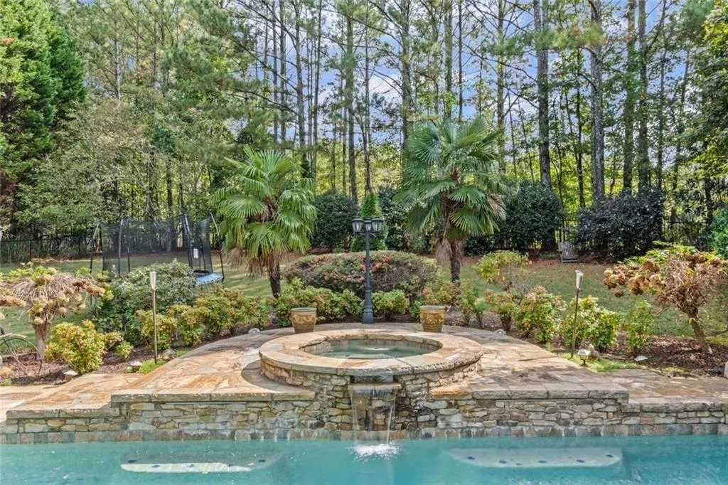 Alpharetta, Georgia 30005, United States, 6 Bedrooms Bedrooms, ,9 BathroomsBathrooms,Residential,Active,189176