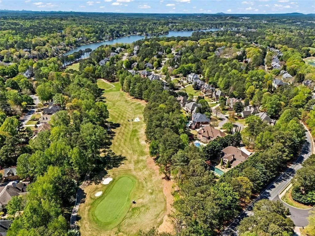 Alpharetta, Georgia 30005, United States, 6 Bedrooms Bedrooms, ,9 BathroomsBathrooms,Residential,Active,189176