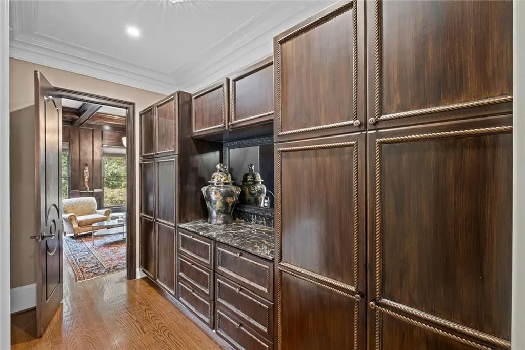 Alpharetta, Georgia 30005, United States, 6 Bedrooms Bedrooms, ,9 BathroomsBathrooms,Residential,Active,189176