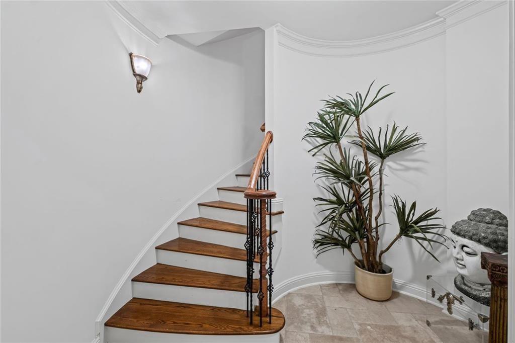 WINDWARD - Residential