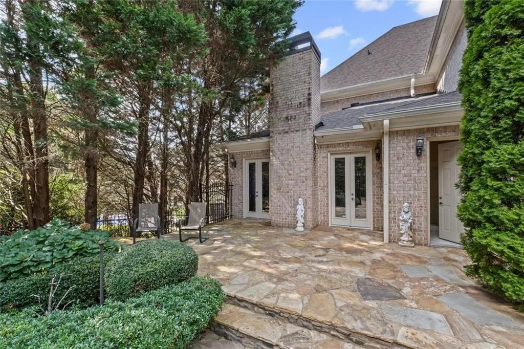 Alpharetta, Georgia 30005, United States, 6 Bedrooms Bedrooms, ,9 BathroomsBathrooms,Residential,Active,189176