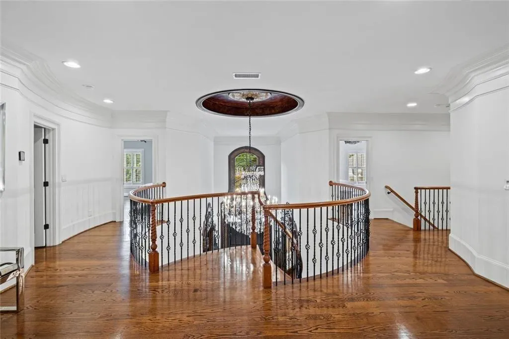 Alpharetta, Georgia 30005, United States, 6 Bedrooms Bedrooms, ,9 BathroomsBathrooms,Residential,Active,189176