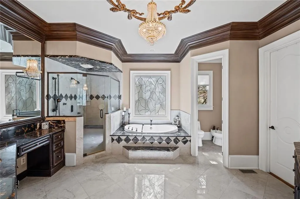 Alpharetta, Georgia 30005, United States, 6 Bedrooms Bedrooms, ,9 BathroomsBathrooms,Residential,Active,189176