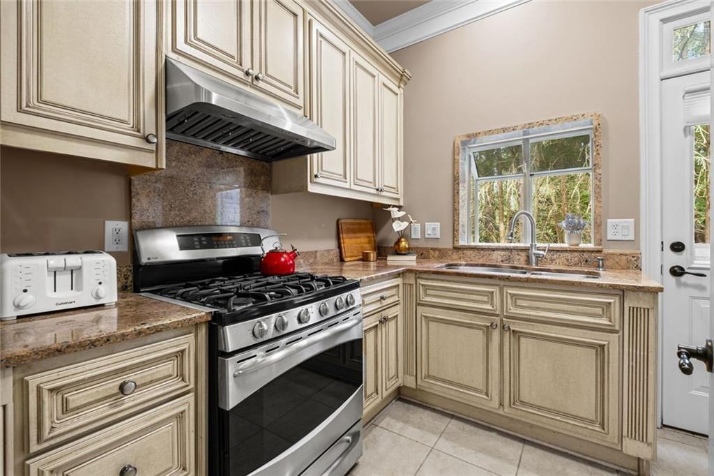 WINDWARD - Residential