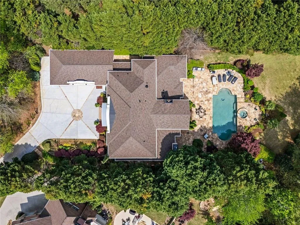 Alpharetta, Georgia 30005, United States, 6 Bedrooms Bedrooms, ,9 BathroomsBathrooms,Residential,Active,189176