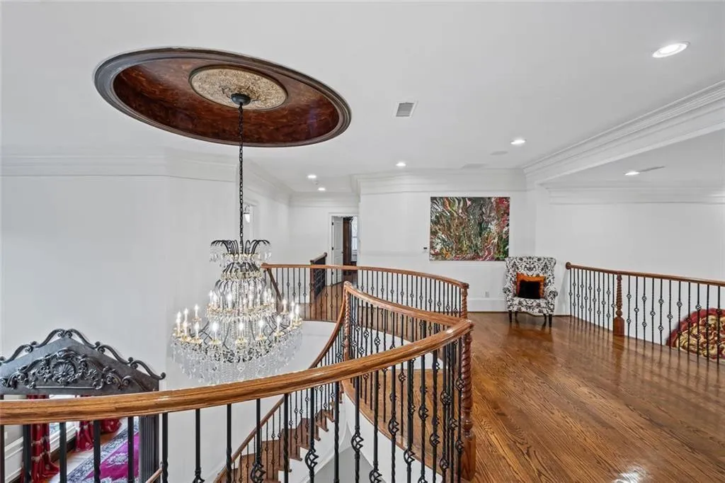 Alpharetta, Georgia 30005, United States, 6 Bedrooms Bedrooms, ,9 BathroomsBathrooms,Residential,Active,189176