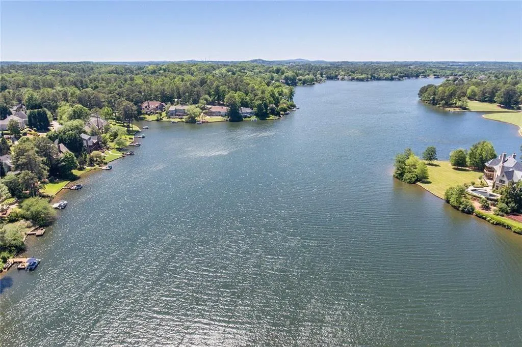 Alpharetta, Georgia 30005, United States, 6 Bedrooms Bedrooms, ,9 BathroomsBathrooms,Residential,Active,189176