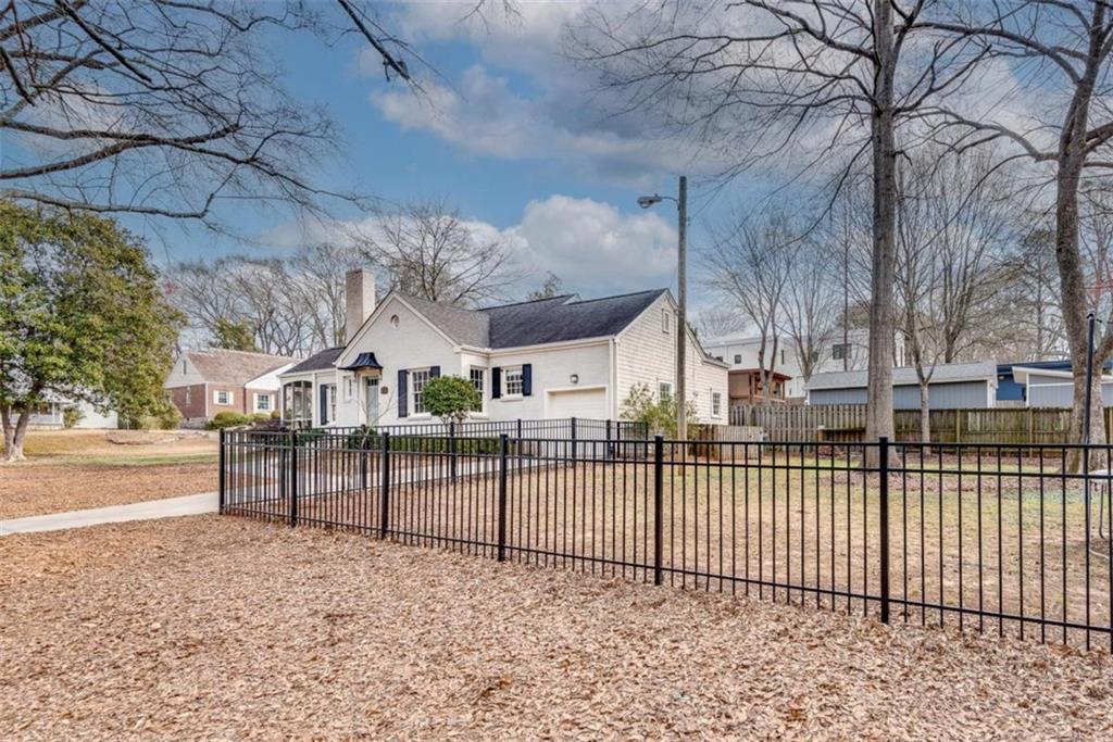 332 Shadowmoor Drive