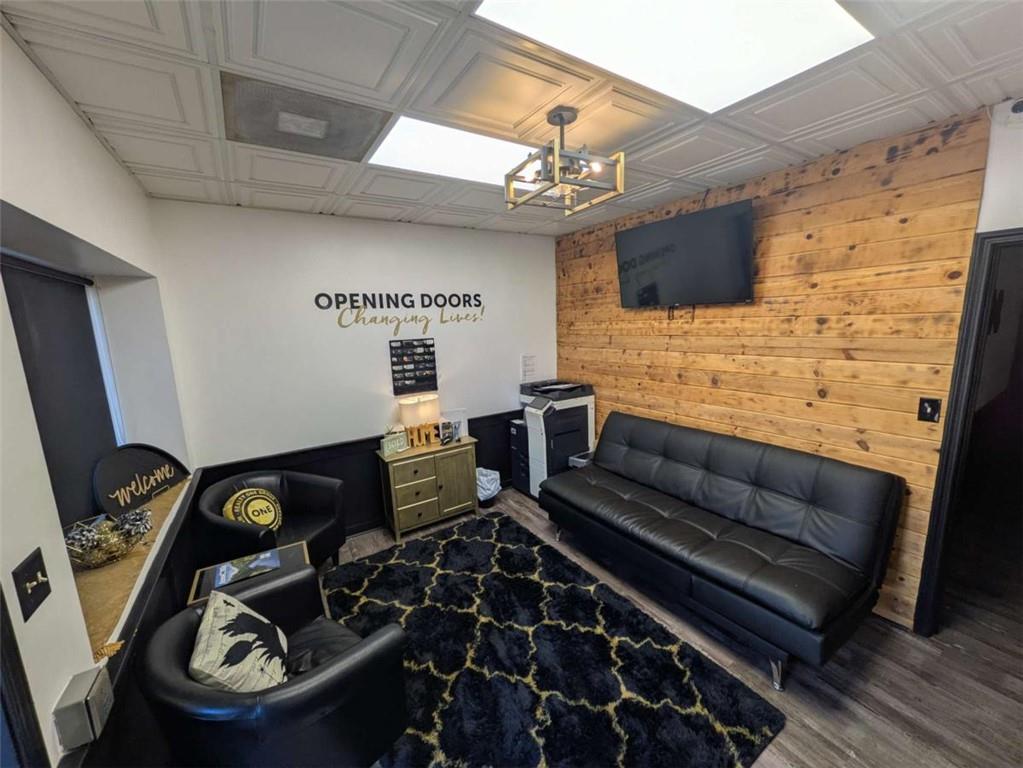 242 N 5th Avenue N A, B, 226