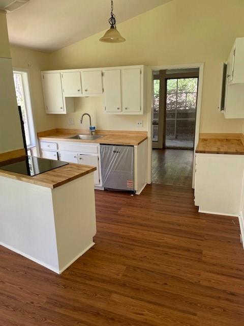 6840 Sunny Brook Lane NE