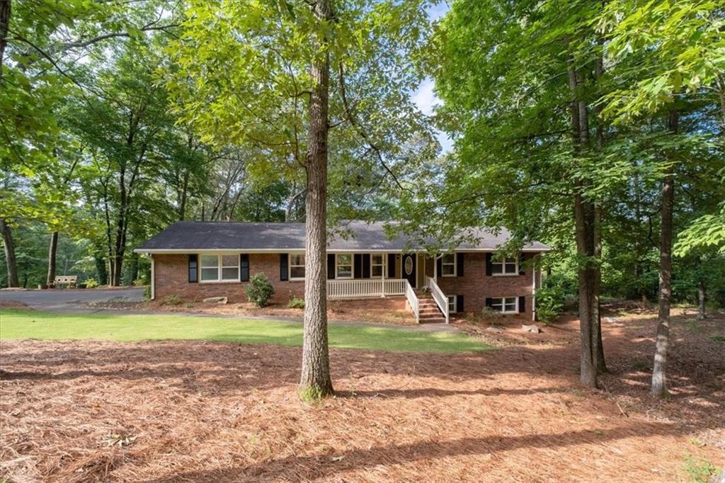 71 Seminole Trail, Cartersville, Georgia image 2