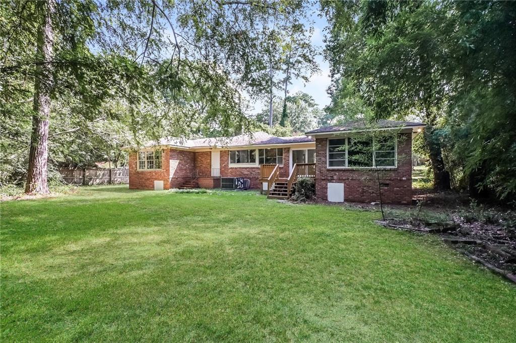 5225 Boyd Drive